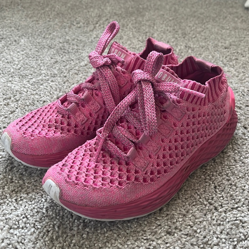 Women’s No Bill Pink Knit Runners